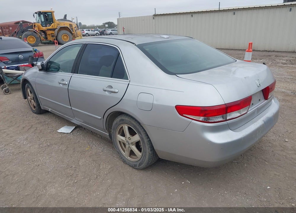 2004 HONDA ACCORD 2.4 EX VIN: JHMCM56854C017309