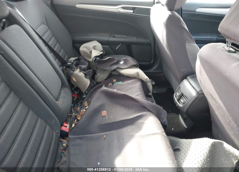 2019 FORD FUSION VIN: 3FA6P0HDXKR107837