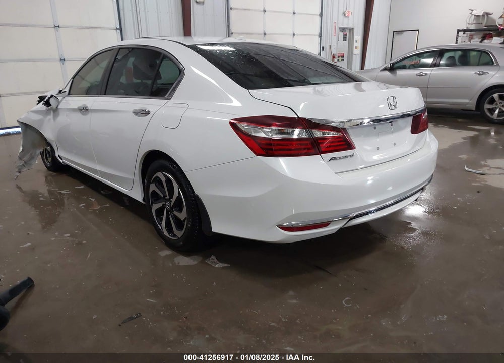 2017 HONDA ACCORD VIN: 1HGCR2F82HA104167