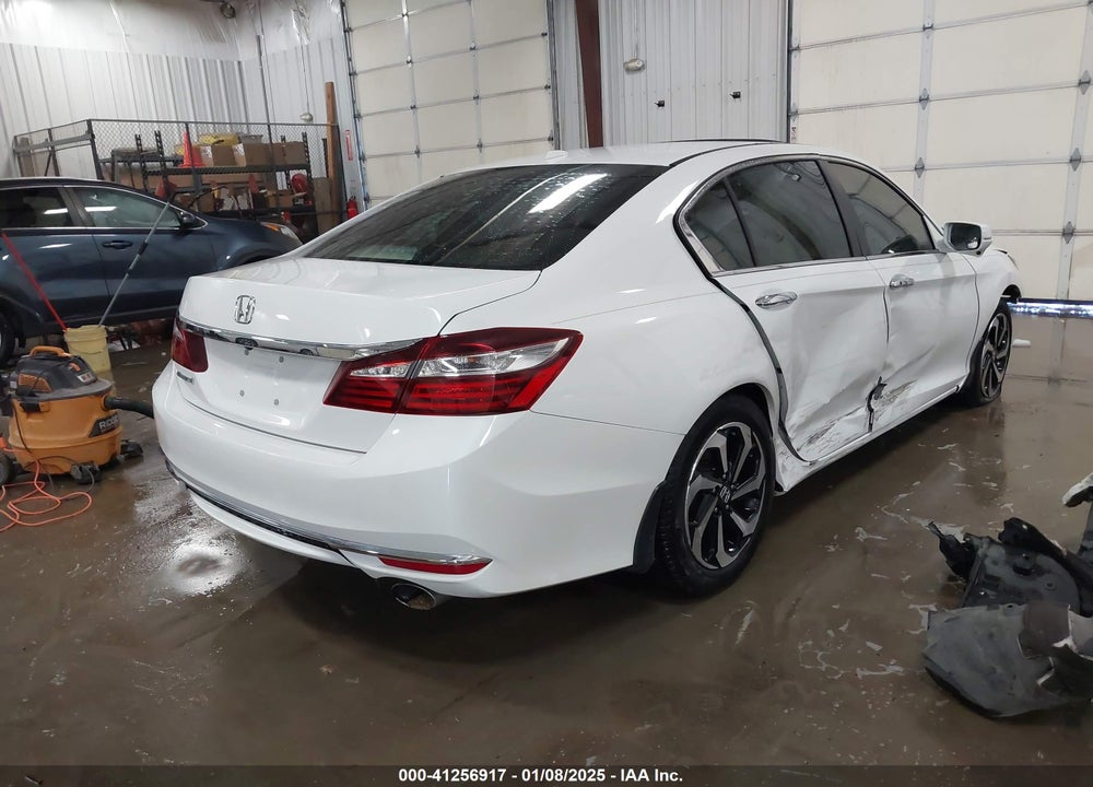 2017 HONDA ACCORD VIN: 1HGCR2F82HA104167