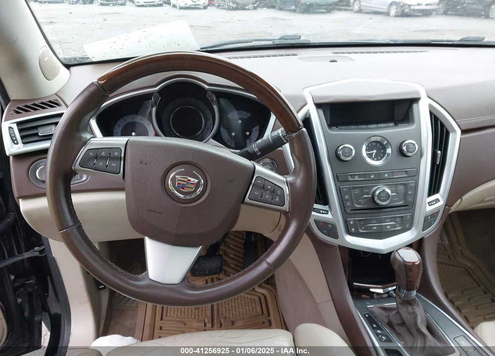 2011 CADILLAC SRX LUXURY COLLECTION VIN: 3GYFNAEY3BS677470
