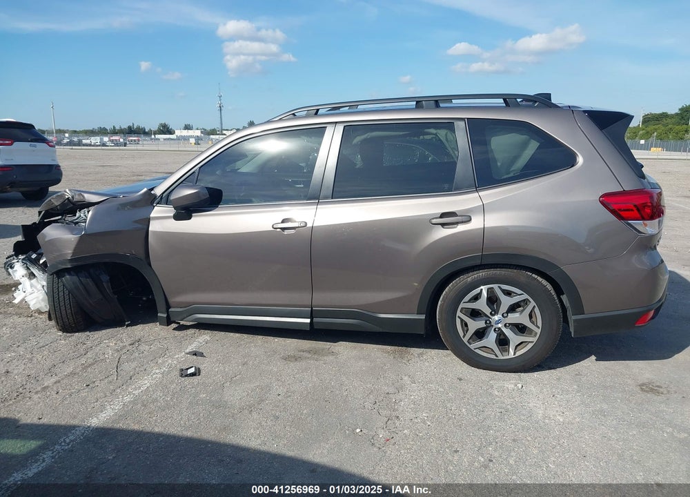 2024 SUBARU FORESTER PREMIUM VIN: JF2SKADC5RH499195