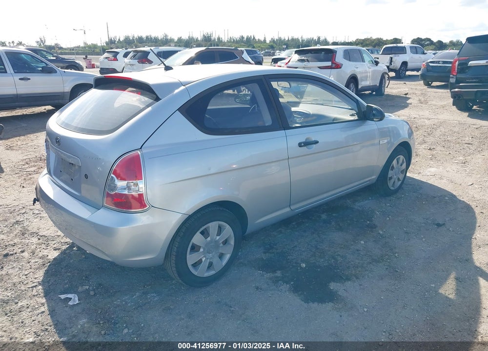 2007 HYUNDAI ACCENT VIN: KMHCM36C57U019243