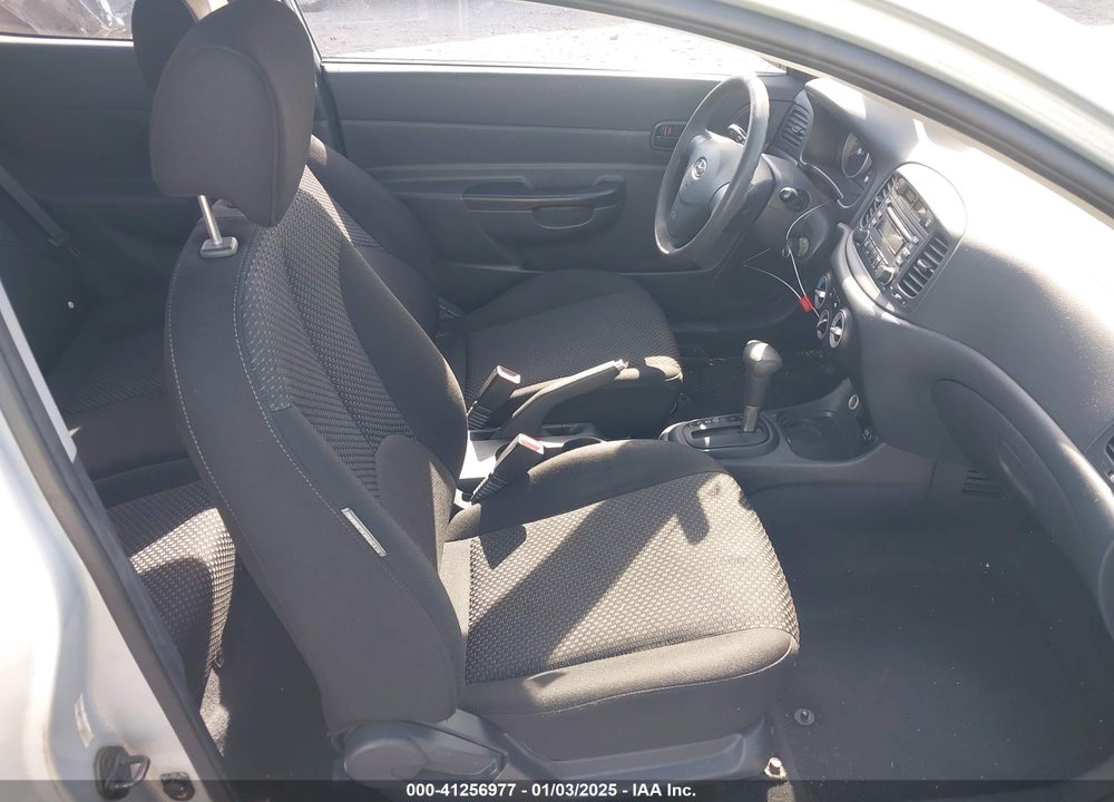 2007 HYUNDAI ACCENT VIN: KMHCM36C57U019243