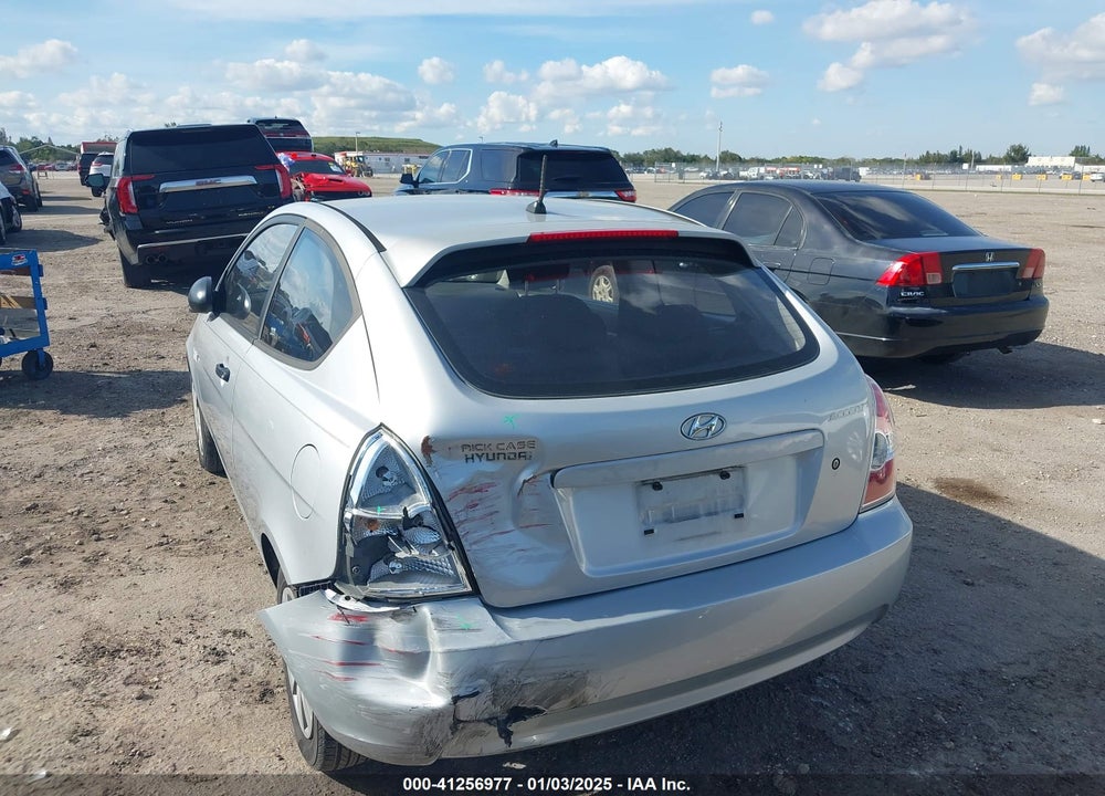 2007 HYUNDAI ACCENT VIN: KMHCM36C57U019243