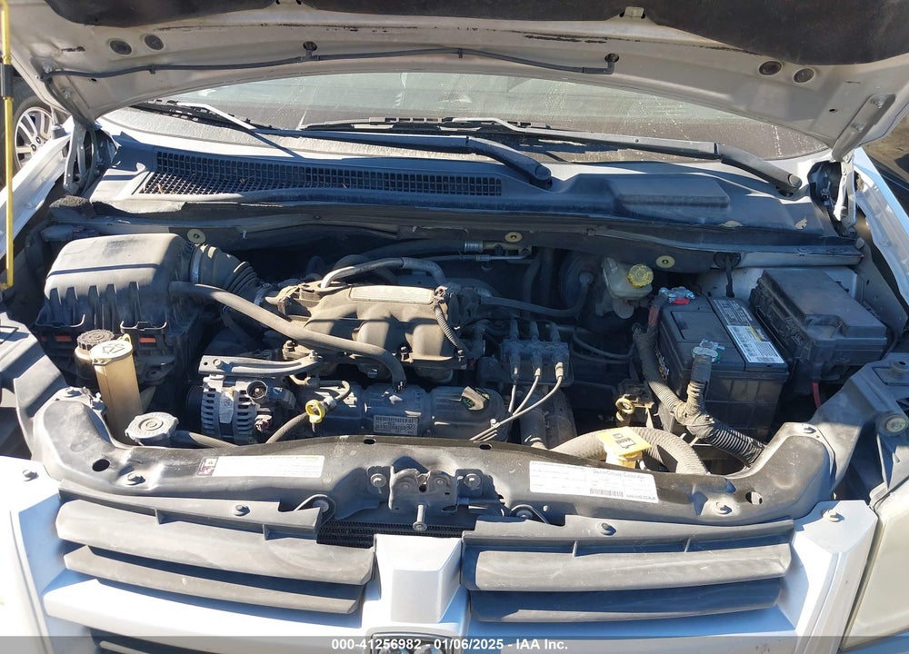 2008 DODGE GRAND CARAVAN SE VIN: 2D8HN44H18R104589