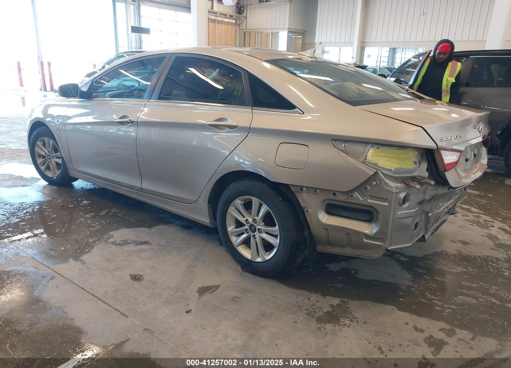 2012 HYUNDAI SONATA GLS VIN: 5NPEB4AC4CH323801