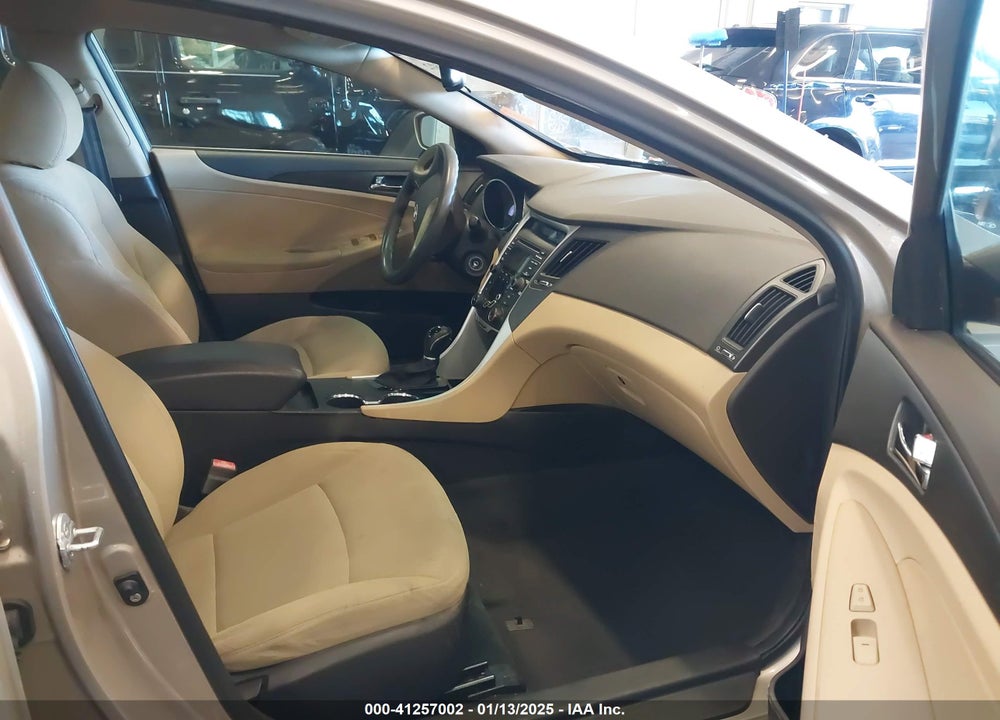 2012 HYUNDAI SONATA GLS VIN: 5NPEB4AC4CH323801