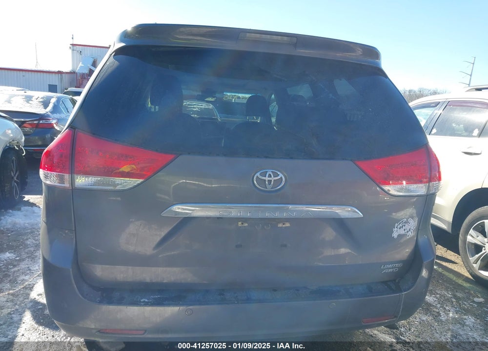 2013 TOYOTA SIENNA VIN: 5TDDK3DC5DS070811