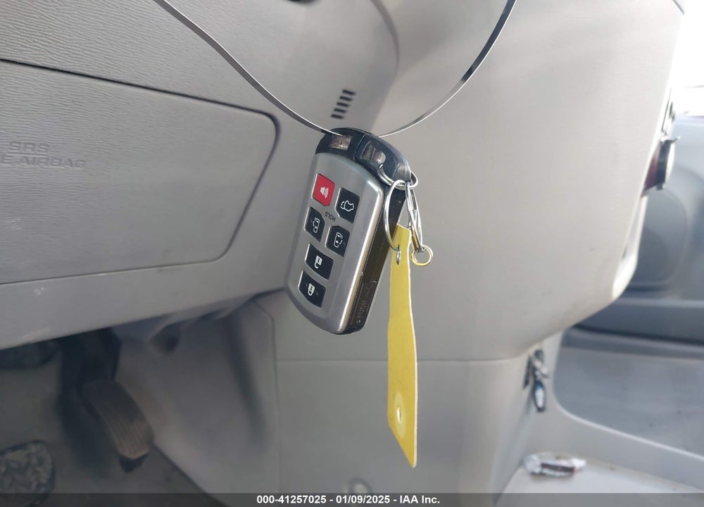 2013 TOYOTA SIENNA VIN: 5TDDK3DC5DS070811