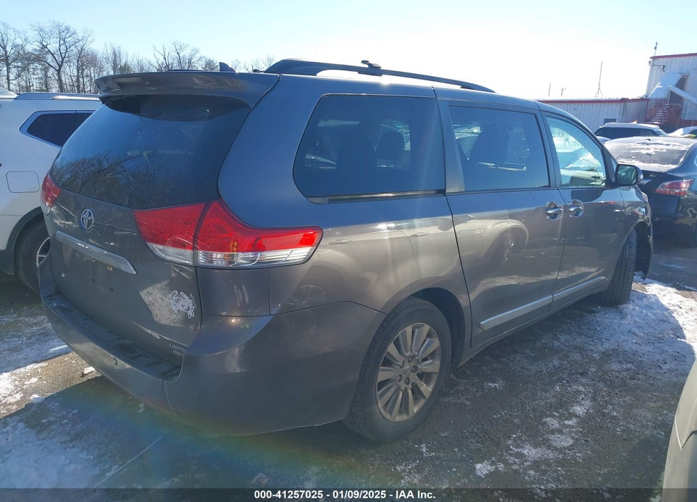 2013 TOYOTA SIENNA VIN: 5TDDK3DC5DS070811