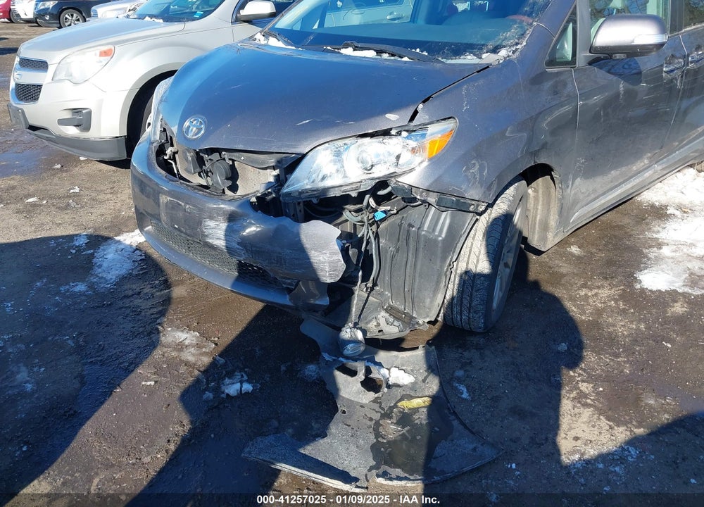 2013 TOYOTA SIENNA VIN: 5TDDK3DC5DS070811