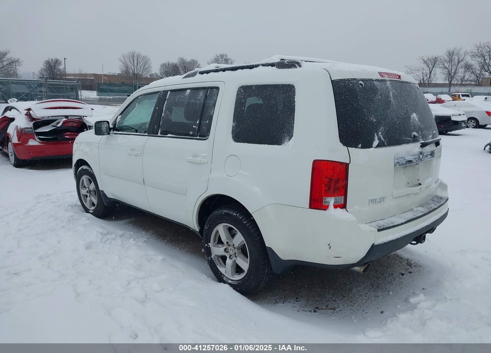 2011 HONDA PILOT EX-L VIN: 5FNYF4H5XBB026635