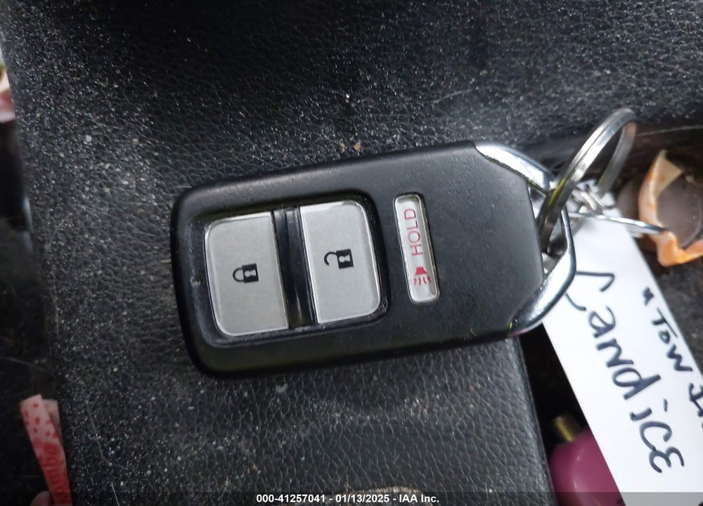 2017 HONDA FIT EX VIN: 3HGGK5G70HM700040