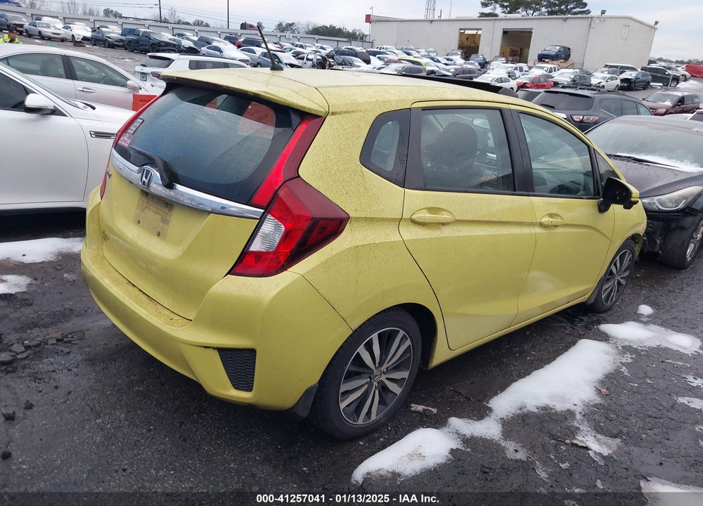 2017 HONDA FIT EX VIN: 3HGGK5G70HM700040