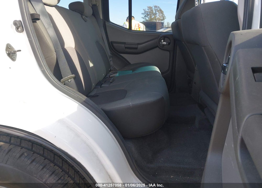 2010 NISSAN XTERRA S VIN: 5N1AN0NUXAC512717