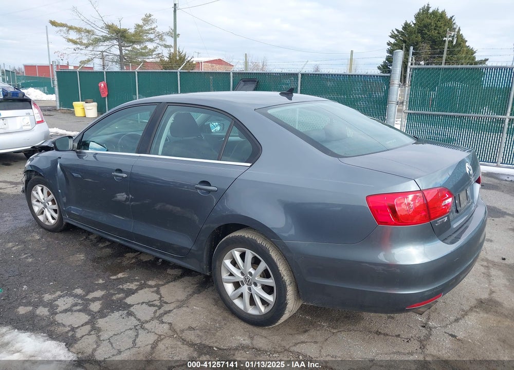2013 VOLKSWAGEN JETTA VIN: 3VWDX7AJ7DM257377