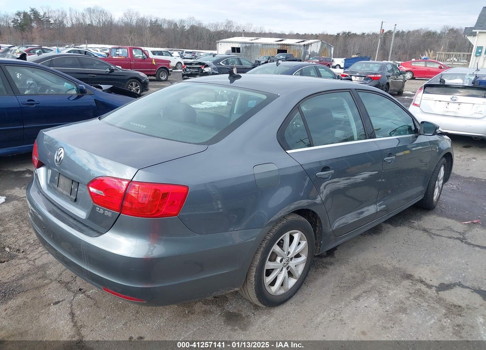 2013 VOLKSWAGEN JETTA VIN: 3VWDX7AJ7DM257377