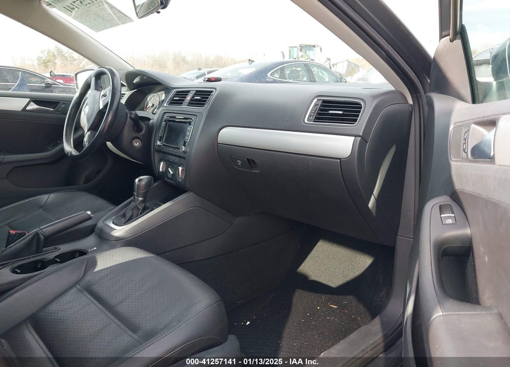 2013 VOLKSWAGEN JETTA VIN: 3VWDX7AJ7DM257377