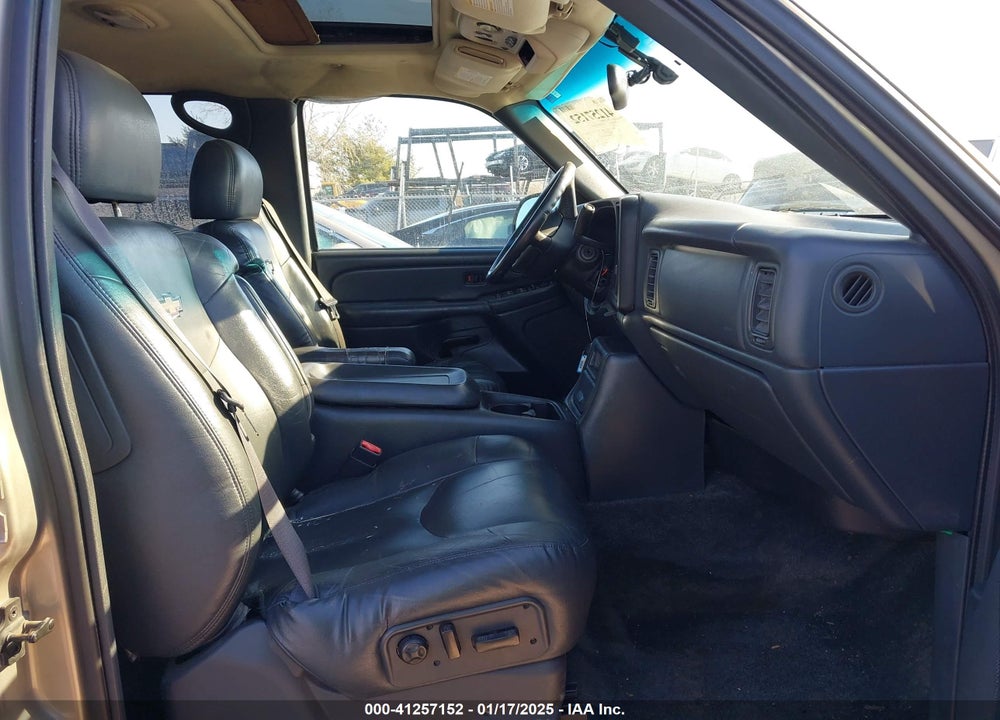 2002 CHEVROLET AVALANCHE 1500 VIN: 3GNEK13T52G229615