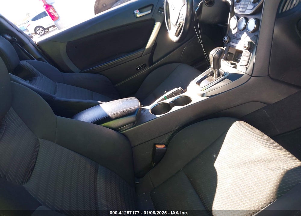 2015 HYUNDAI GENESIS 3.8 BASE VIN: KMHHT6KJ7FU129370