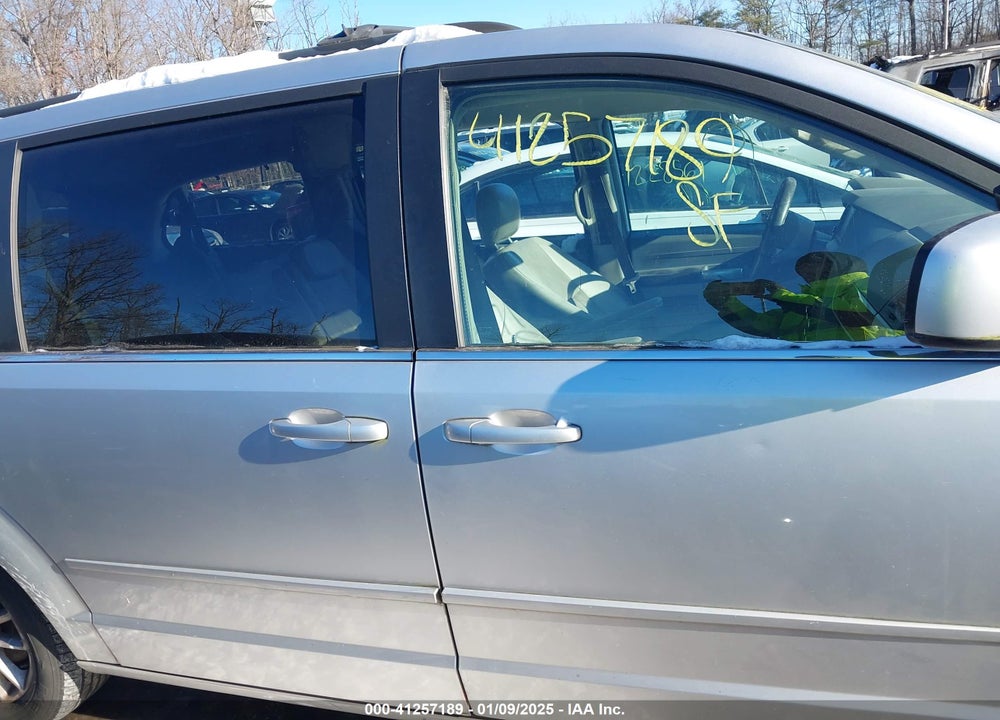 2008 CHRYSLER TOWN & COUNTRY TOURING VIN: 2A8HR54P88R629559