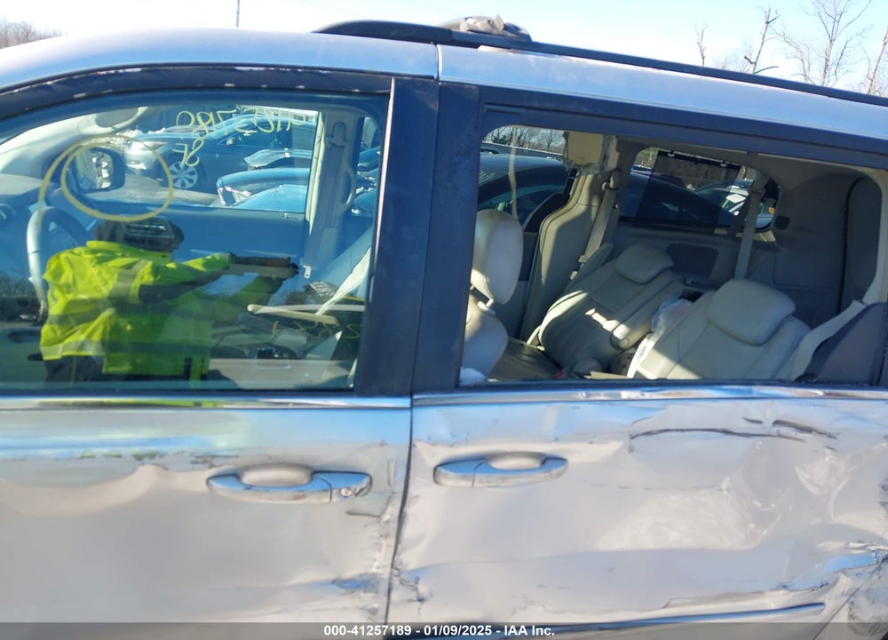 2008 CHRYSLER TOWN & COUNTRY TOURING VIN: 2A8HR54P88R629559
