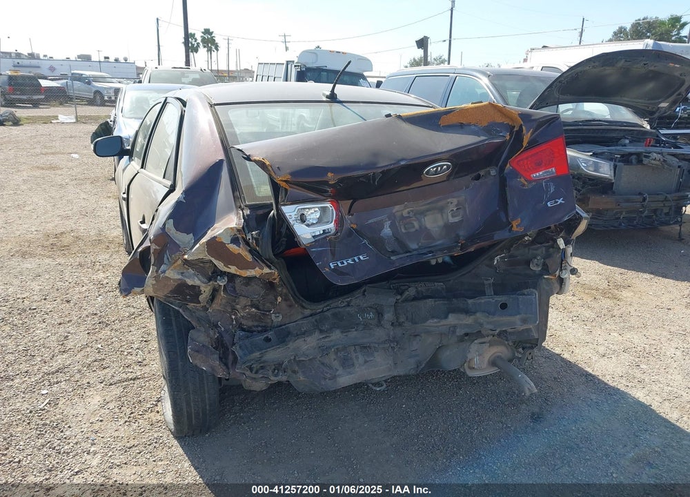 2010 KIA FORTE EX VIN: KNAFU4A24A5881146