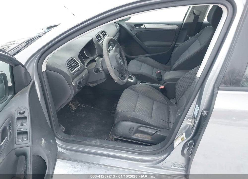 2013 VOLKSWAGEN GOLF VIN: WVWDB7AJXDW132844