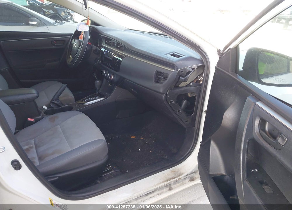 2015 TOYOTA COROLLA L VIN: 5YFBURHE8FP336947