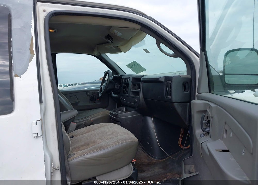 2008 CHEVROLET EXPRESS VIN: 1GAHG39K881142695
