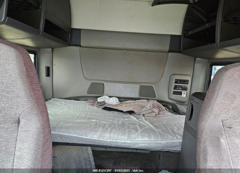 2017 INTERNATIONAL PROSTAR VIN: 3HSDJAPR9HN653977