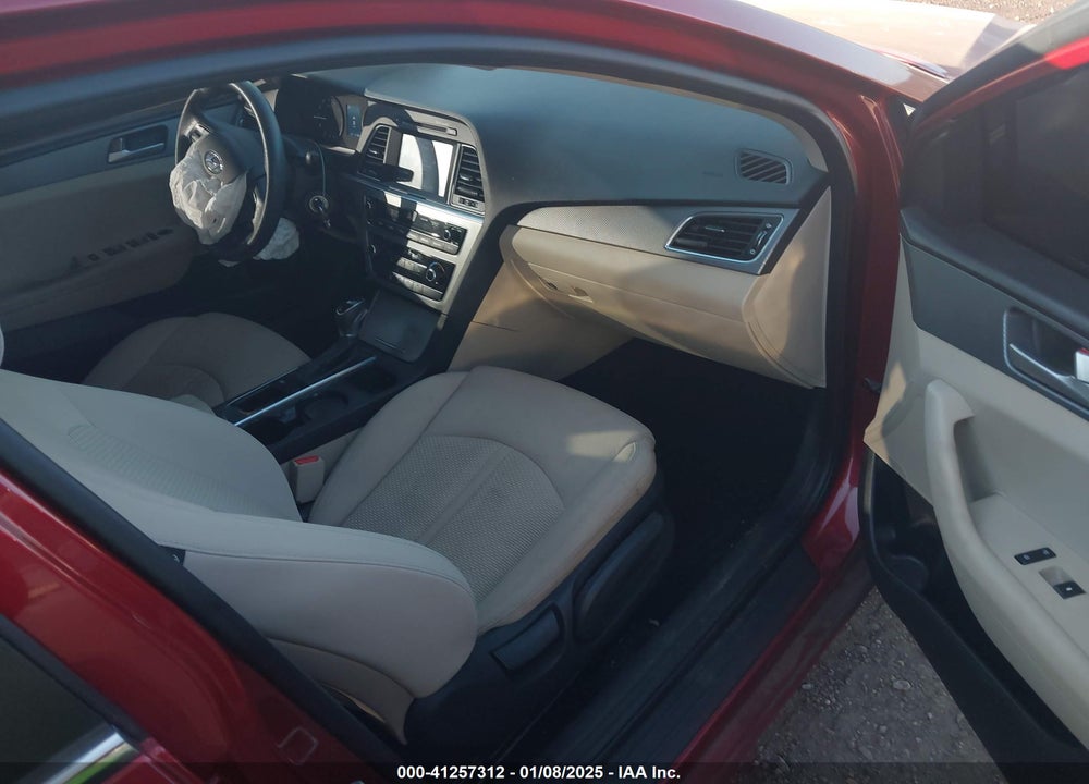 2017 HYUNDAI SONATA VIN: 5NPE24AF2HH568663
