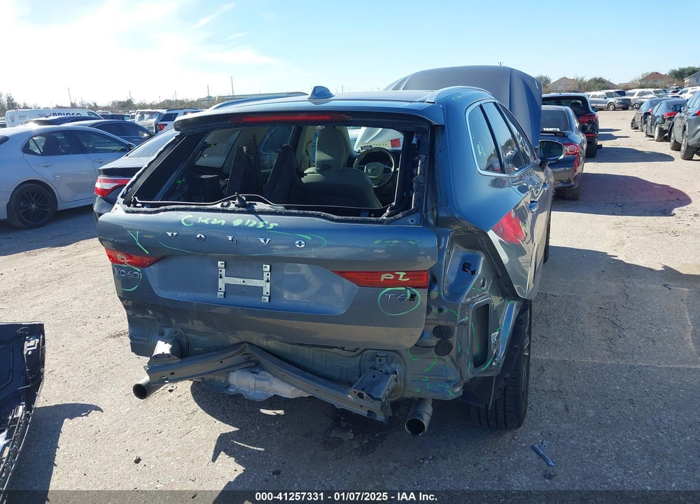 2020 VOLVO XC60 T6 MOMENTUM VIN: YV4A22RK7L1586688