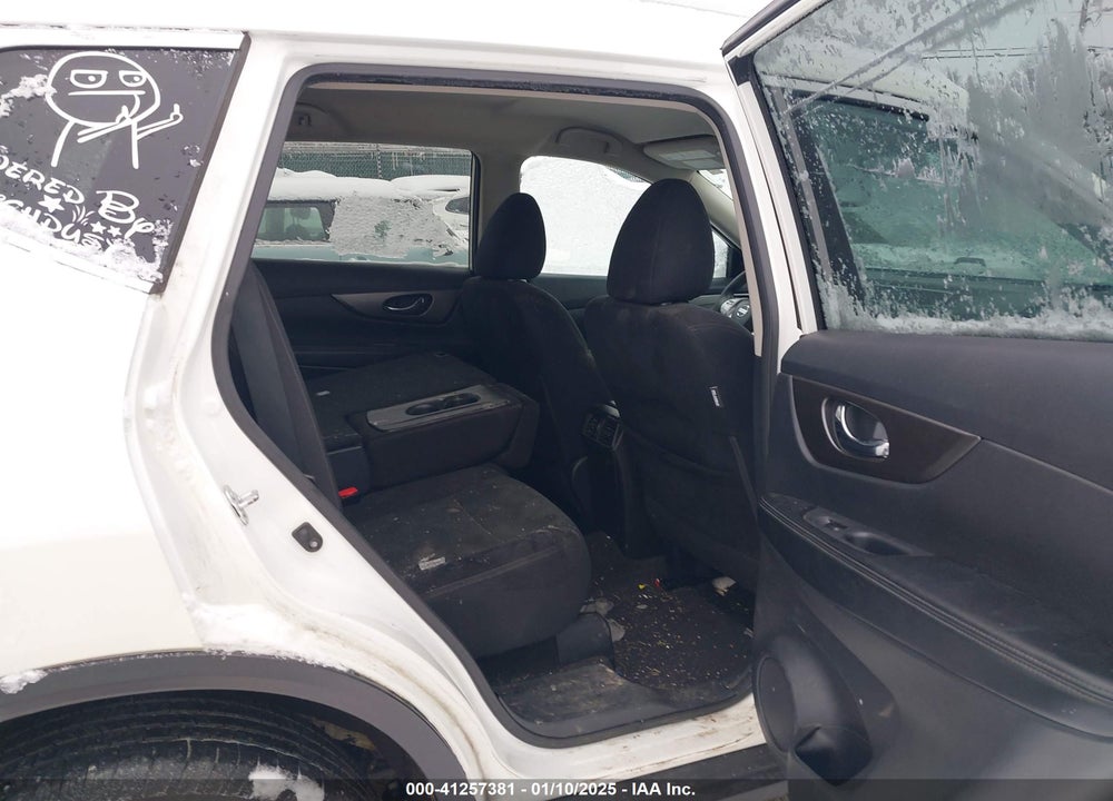 2015 NISSAN ROGUE SV VIN: 5N1AT2MVXFC766852