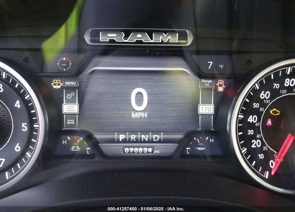 2019 RAM 1500 LAIE  4X4 5'7 BOX VIN: 1C6SRFJT5KN786773