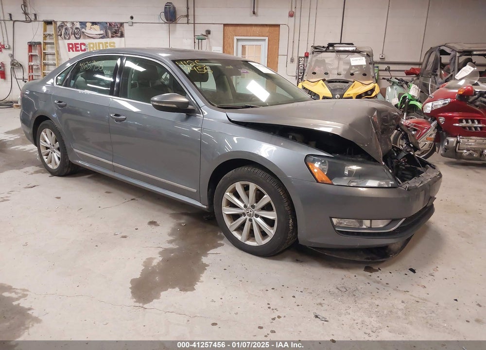 2012 VOLKSWAGEN PASSAT 2.5L SEL PREMIUM VIN: 1VWCP7A32CC082680