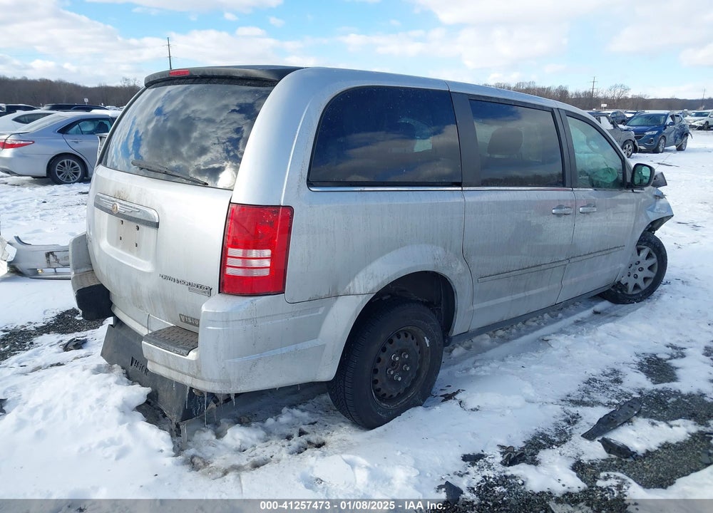 2009 CHRYSLER TOWN & COUNTRY LX VIN: 2A8HR44E29R607101