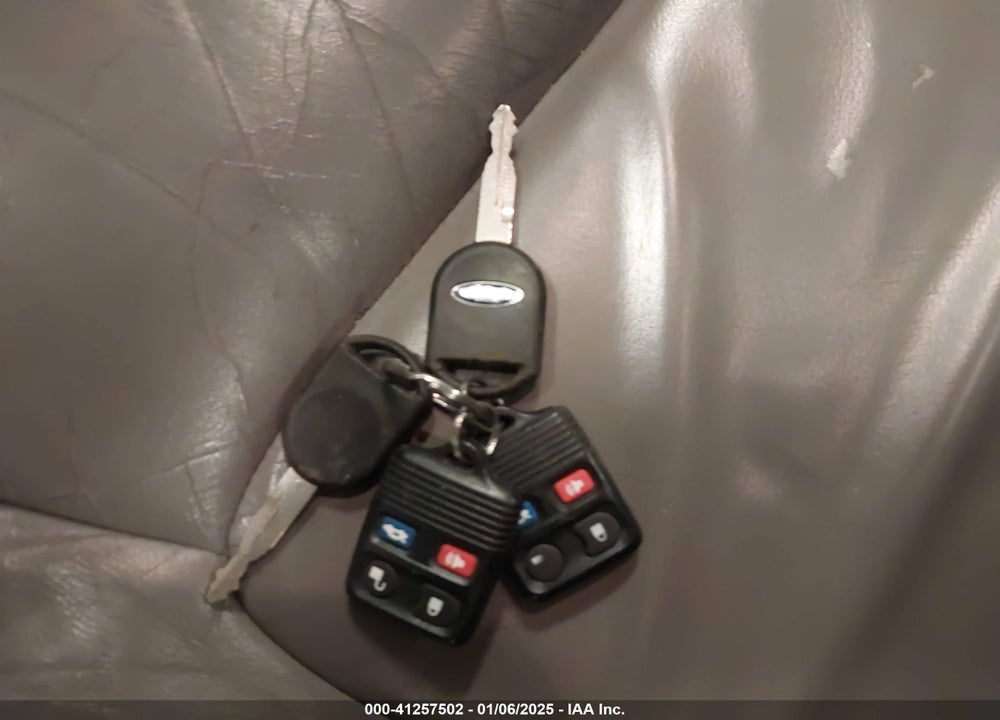 2001 FORD TAURUS SEL VIN: 1FAHP56S01G106189