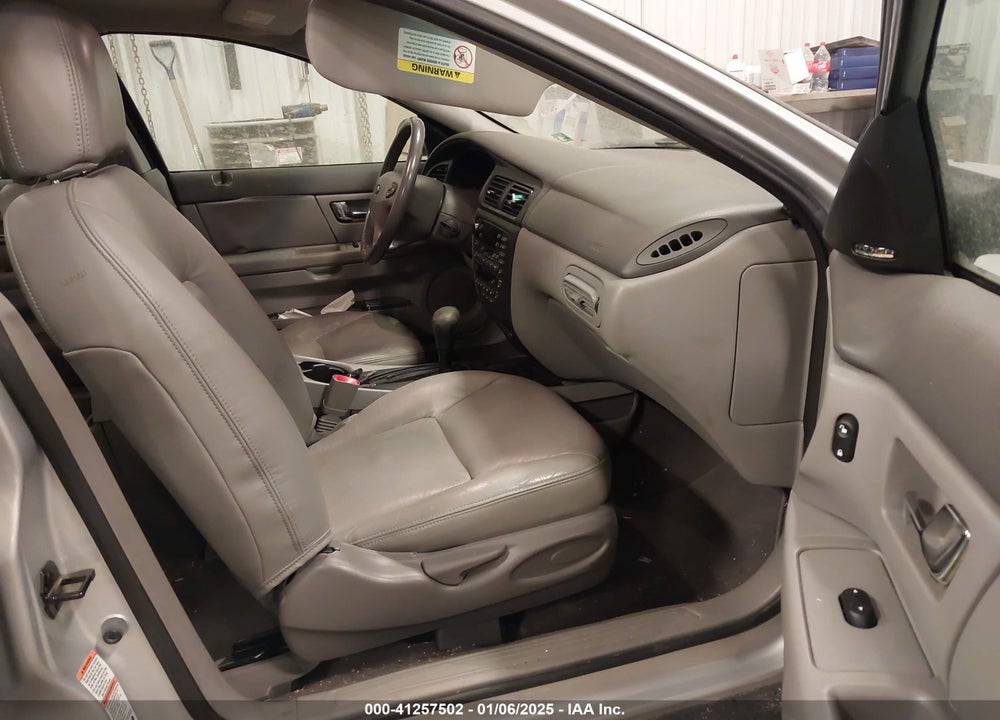 2001 FORD TAURUS SEL VIN: 1FAHP56S01G106189