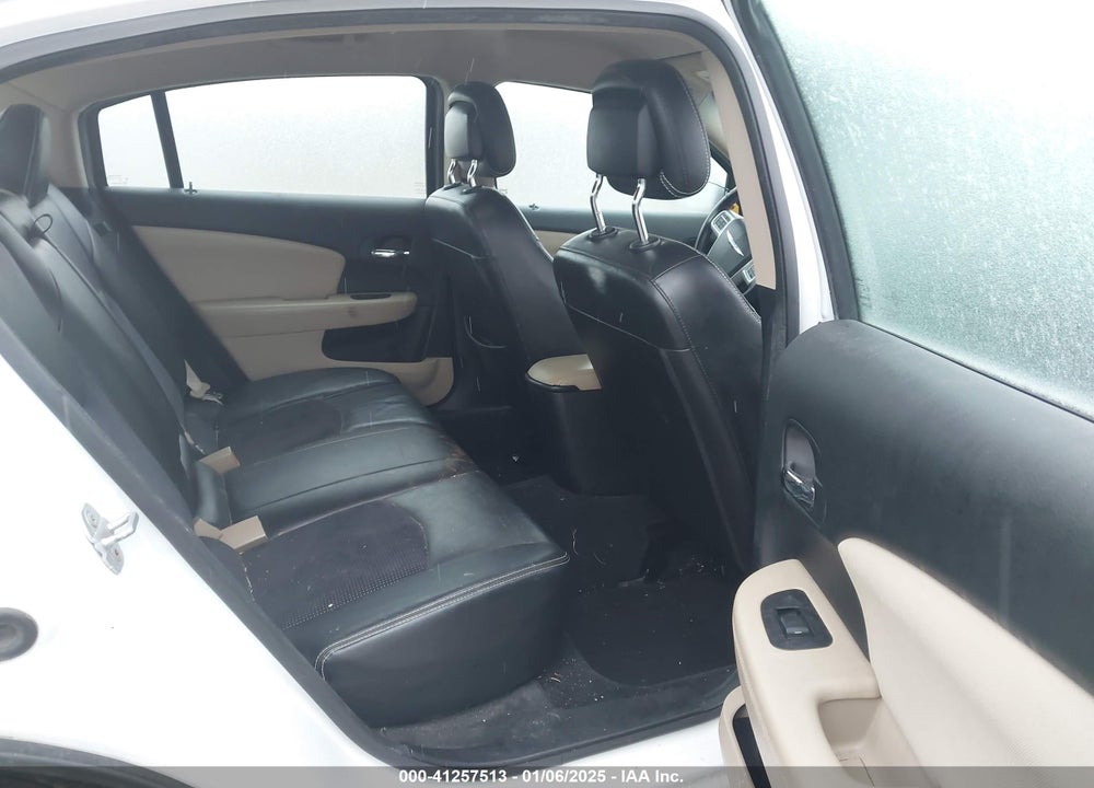 2013 CHRYSLER 200 VIN: 1C3CCBBB4DN654589