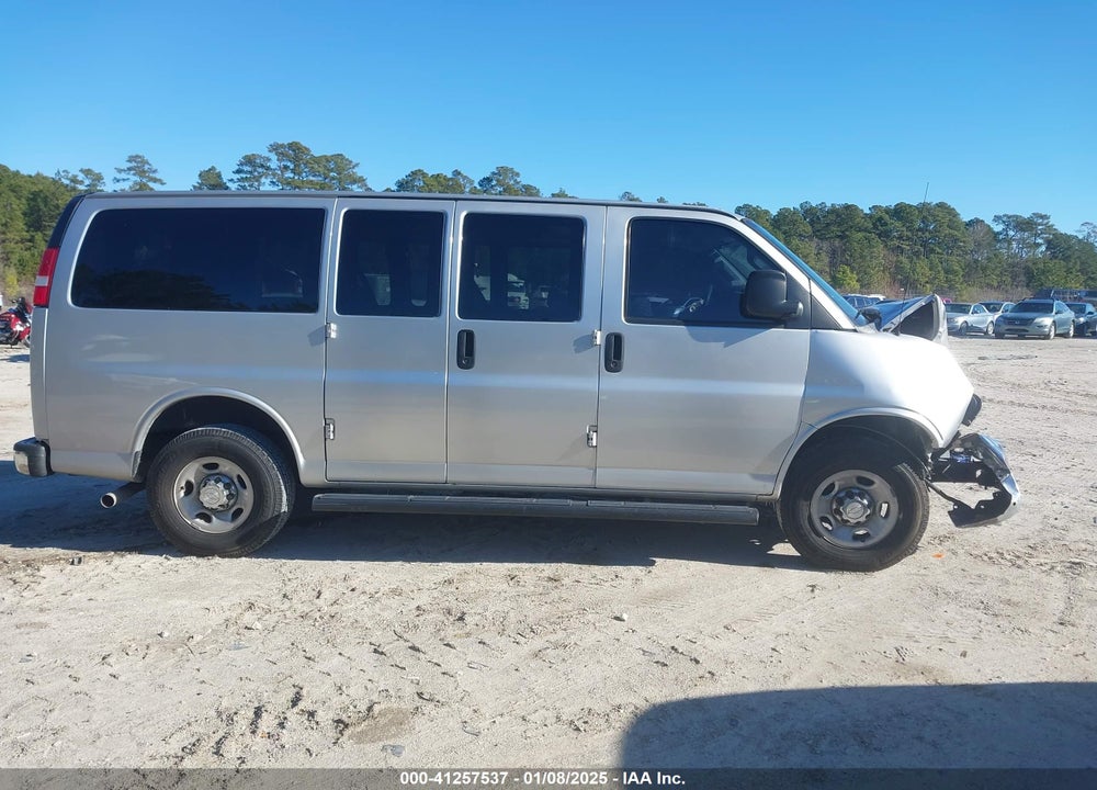 2018 CHEVROLET EXPRESS 2500 LT VIN: 1GAWGFFG0J1242384