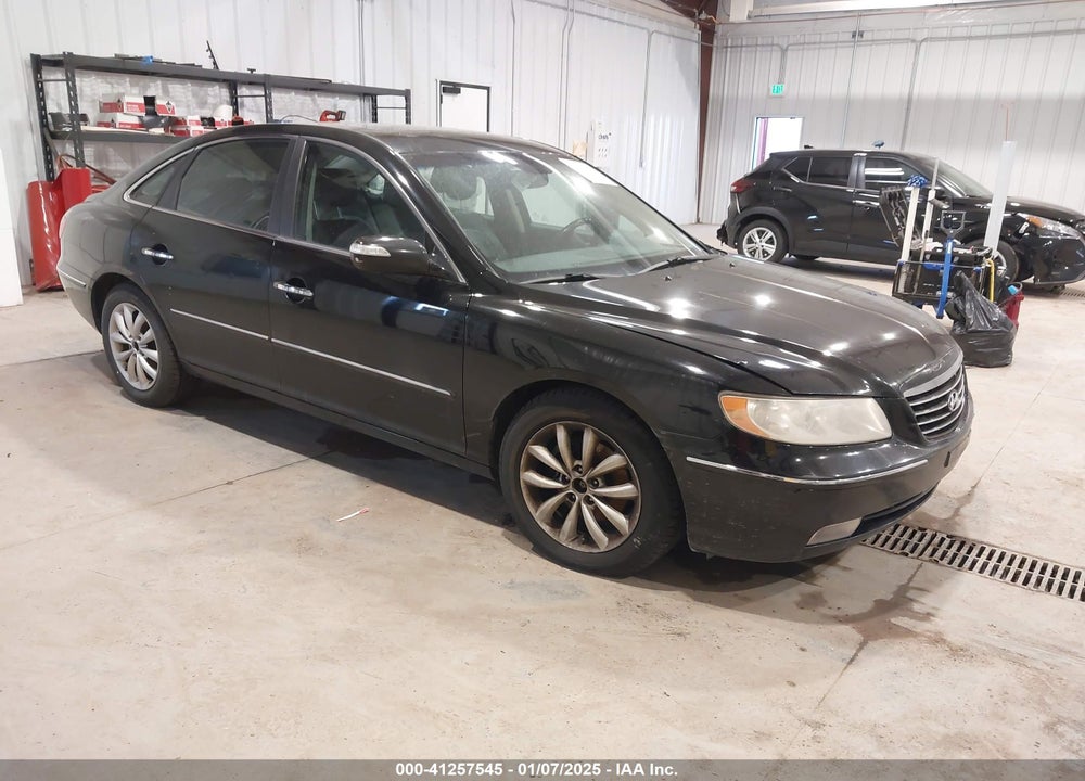 2008 HYUNDAI AZERA LIMITED VIN: KMHFC46F08A265569