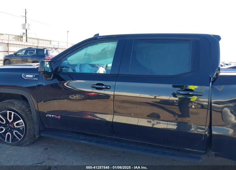 2022 GMC SIERRA 1500 4WD SHORT BOX AT4 VIN: 3GTUUEET1NG595031