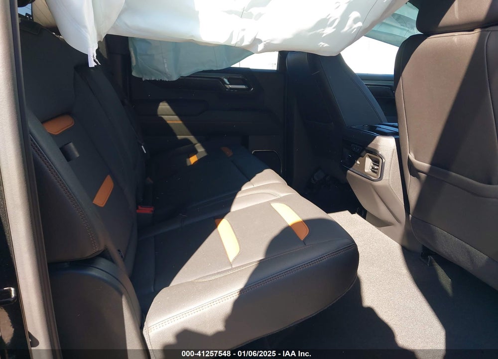 2022 GMC SIERRA 1500 4WD SHORT BOX AT4 VIN: 3GTUUEET1NG595031
