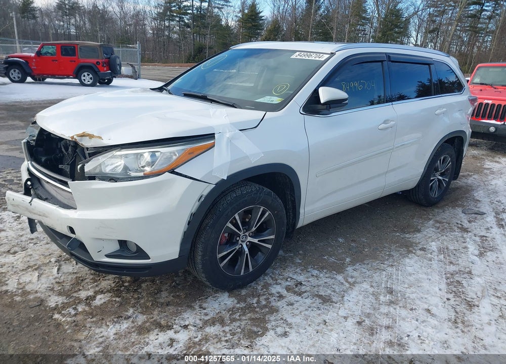 2016 TOYOTA HIGHLANDER XLE V6 VIN: 5TDJKRFH9GS240476