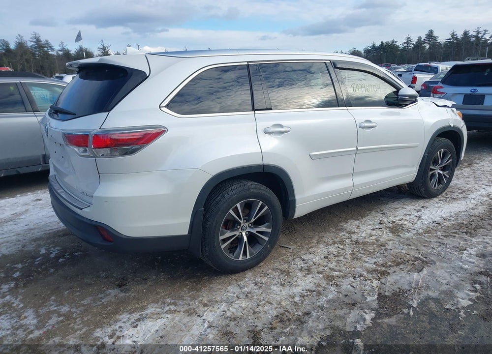 2016 TOYOTA HIGHLANDER XLE V6 VIN: 5TDJKRFH9GS240476