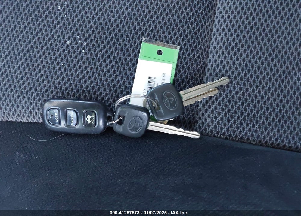 2005 TOYOTA CAMRY SE VIN: 4T1BE32K55U607713