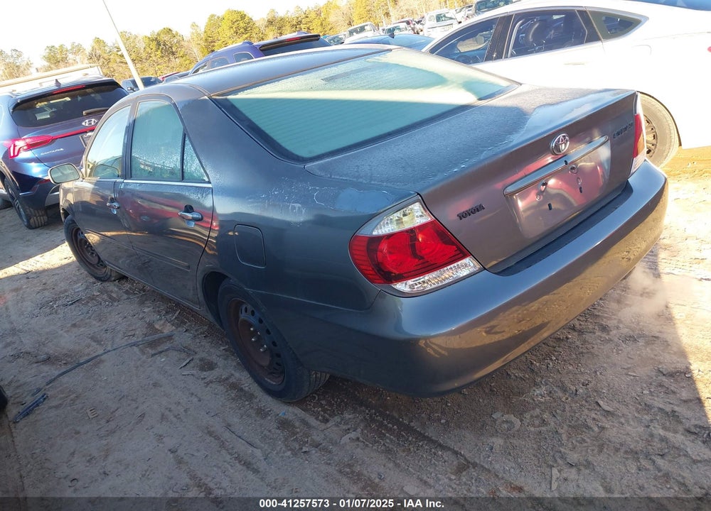 2005 TOYOTA CAMRY SE VIN: 4T1BE32K55U607713