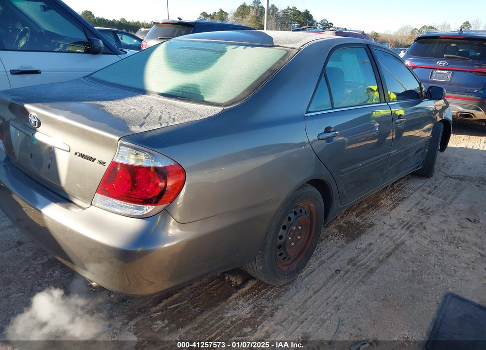 2005 TOYOTA CAMRY SE VIN: 4T1BE32K55U607713